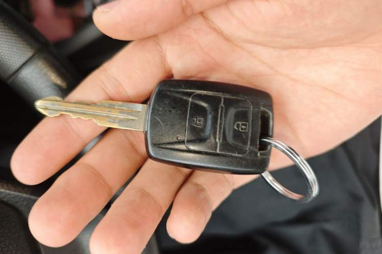 Used Wuling Rongguang V 2016 1.5L Standard Version Vehicle Key