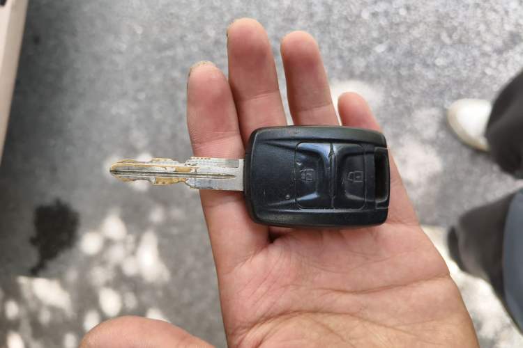 Used Wuling Rongguang V 2016 1.2L Standard Version Vehicle Key