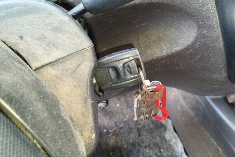 Used Wuling Rongguang V 2016 1.2L Standard Version Vehicle Key