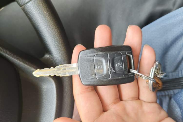 Used Wuling Rongguang V 2016 1.5L Standard Version Vehicle Key