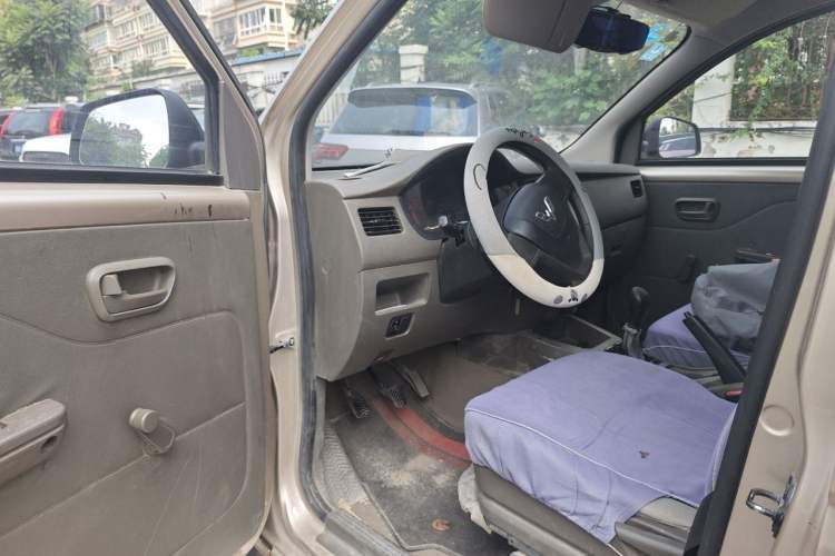 Used Wuling Rongguang V  Driver Seat