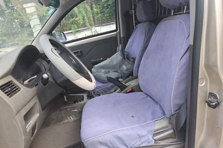 Used Wuling Rongguang V  Left Front Seat