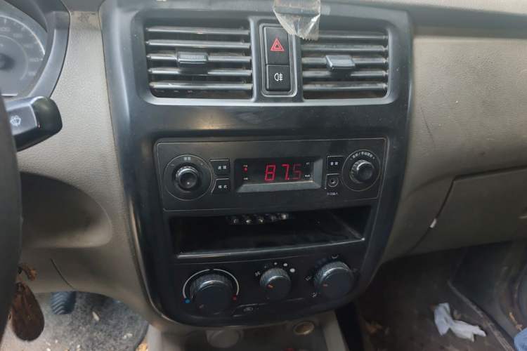 Used Wuling Rongguang V  Audio And AC Panel