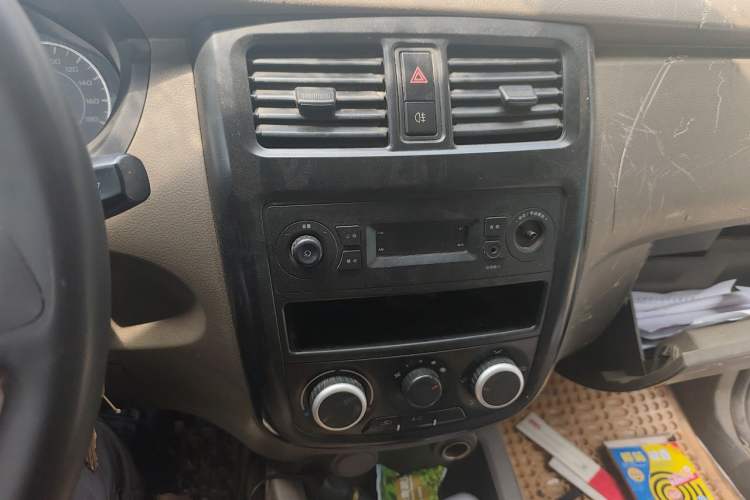 Used Wuling Rongguang V  Audio And AC Panel