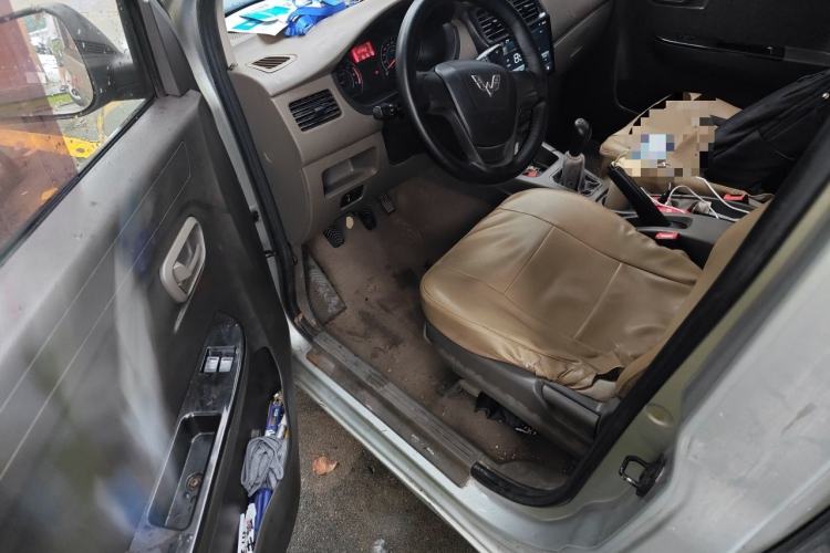 Used Wuling Rongguang V  Driver Seat