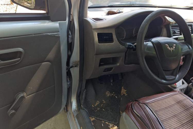Used Wuling Rongguang V  Driver Seat