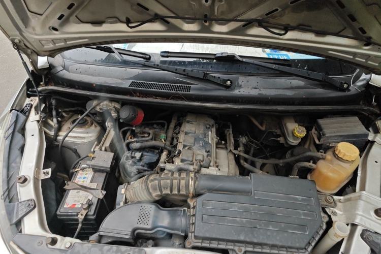 Used Wuling Rongguang V  Engine Bay