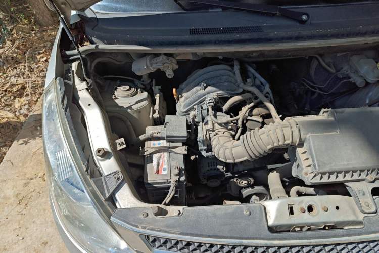 Used Wuling Rongguang V  Engine Bay Right