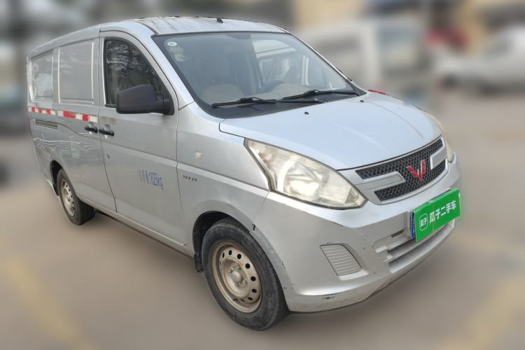 Used Wuling Rongguang V  Front Right 45 Deg