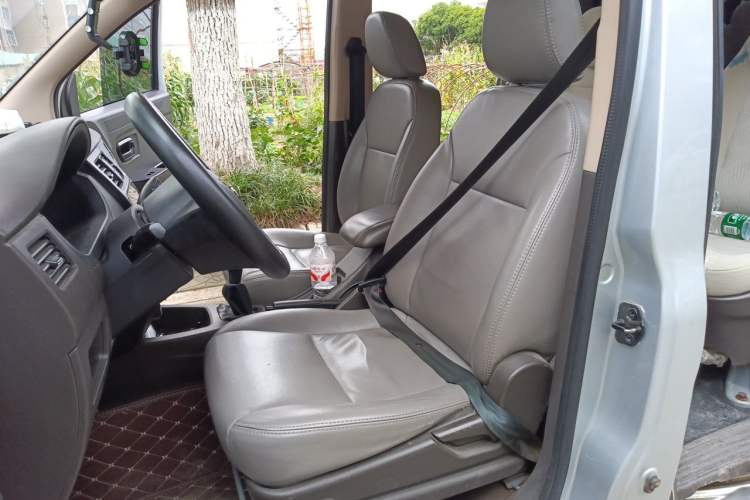 Used Wuling Rongguang V  Left Front Seat