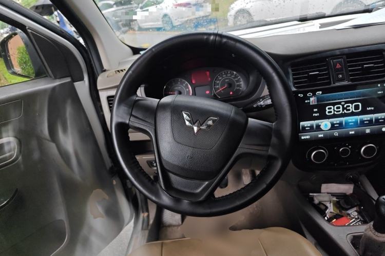 Used Wuling Rongguang V  Steering Wheel