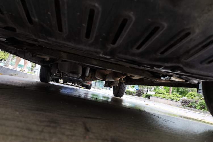 Used Wuling Rongguang V 2018 1.5L Practical Version Chassis Front