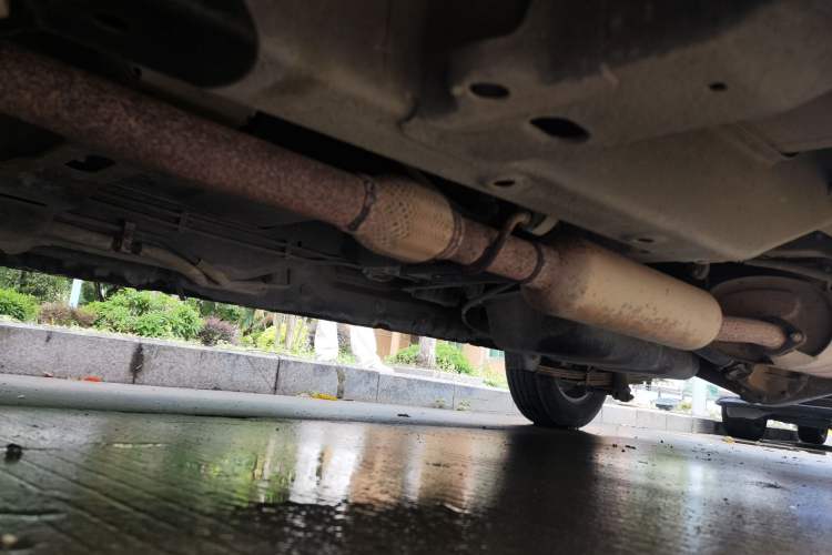 Used Wuling Rongguang V 2018 1.5L Practical Version Chassis Front Left