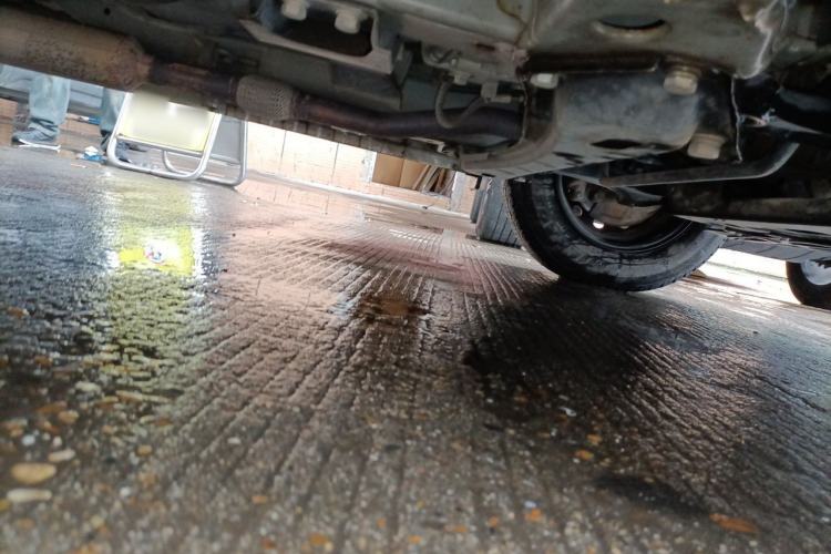 Used Wuling Rongguang V 2018 1.5L Practical Version Chassis Front Right