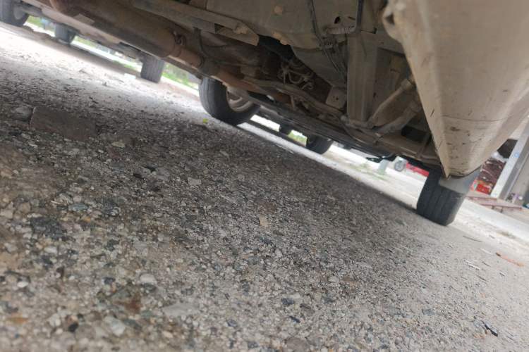Used Wuling Rongguang V 2018 1.5L Standard Version Chassis Front Right