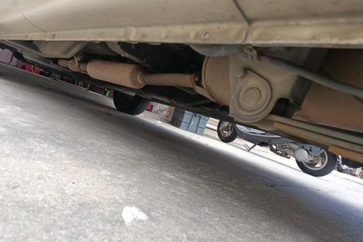 Used Wuling Rongguang V 2018 1.5L Standard Version Chassis Rear Left