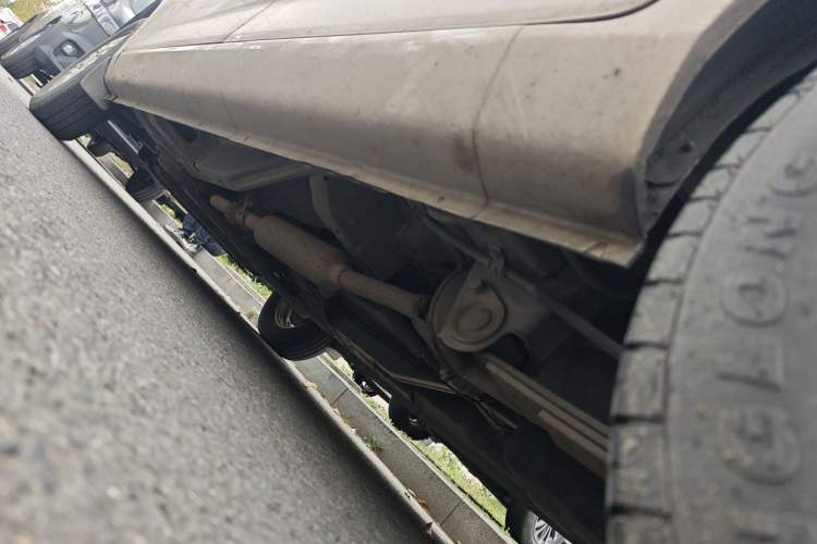 Used Wuling Rongguang V 2018 1.5L Practical Version Chassis Rear Left