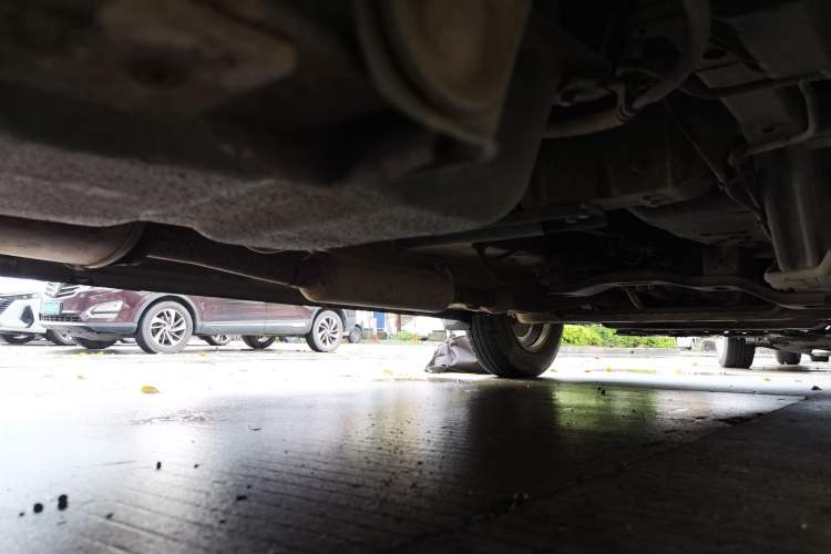 Used Wuling Rongguang V 2018 1.5L Practical Version Chassis Rear Right