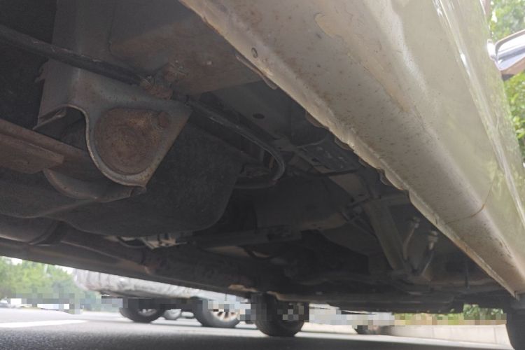 Used Wuling Rongguang V 2018 1.5L Standard Version Chassis Rear Right
