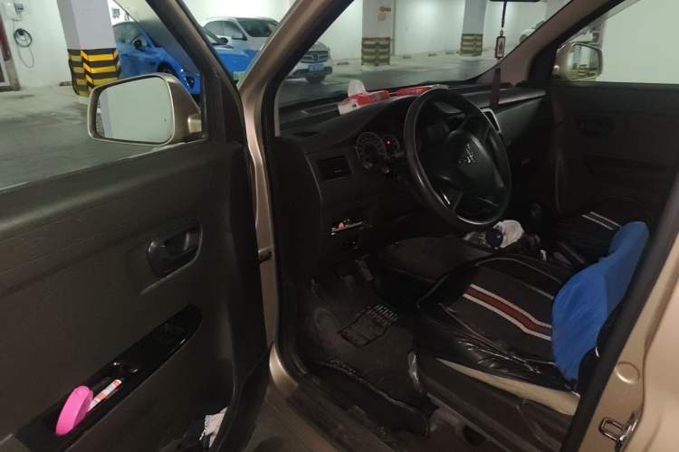 Used Wuling Rongguang V 2018 1.5L Standard Version Driver Seat