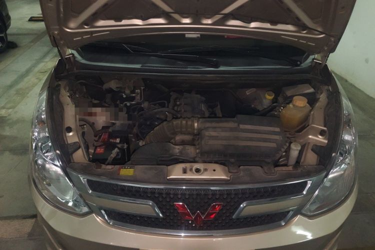 Used Wuling Rongguang V 2018 1.5L Standard Version Engine Bay