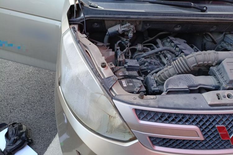 Used Wuling Rongguang V  Engine Bay Right