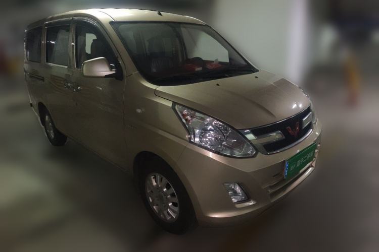 Used Wuling Rongguang V 2018 1.5L Standard Version Front Right 45 Deg