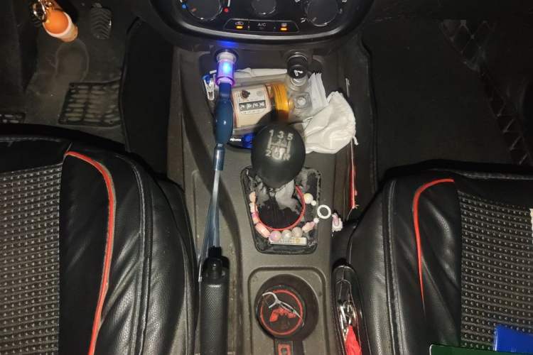 Used Wuling Rongguang V 2018 1.5L Standard Version Gear Lever