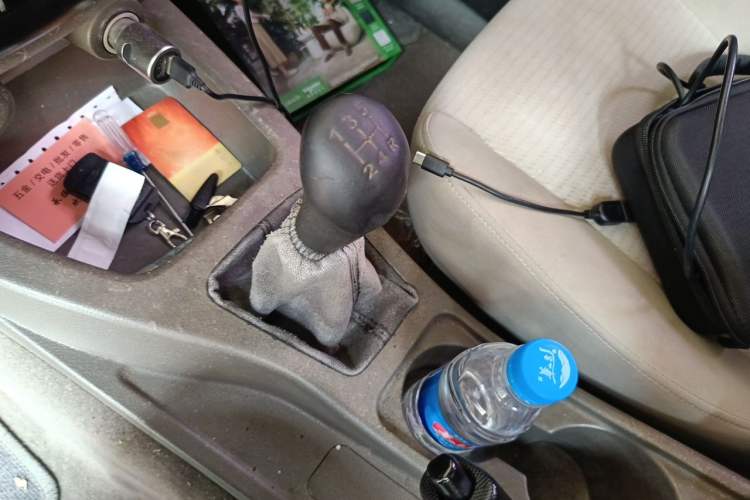 Used Wuling Rongguang V 2018 1.5L Standard Version Gear Lever