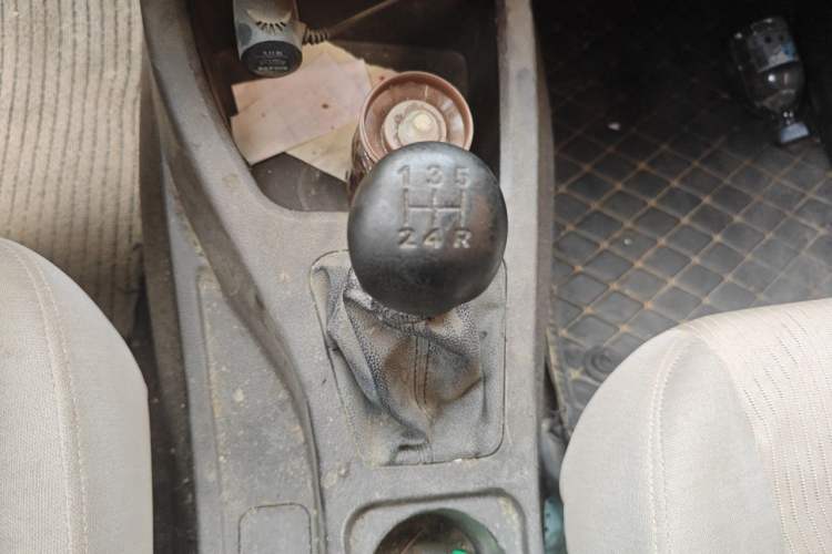 Used Wuling Rongguang V 2018 1.5L Standard Version Gear Lever