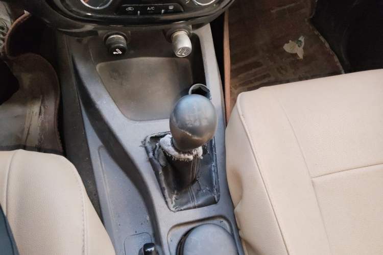 Used Wuling Rongguang V 2018 1.5L Standard Version Gear Lever