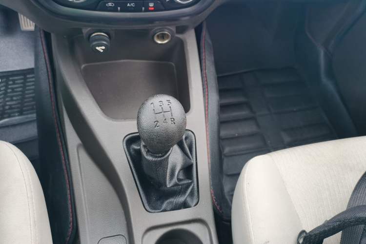 Used Wuling Rongguang V 2018 1.5L Standard Version Gear Lever