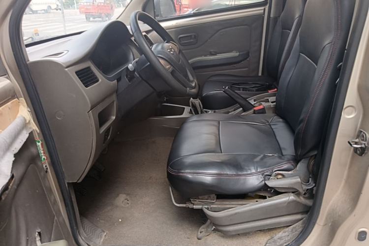 Used Wuling Rongguang V 2018 1.5L Practical Version Left Front Seat