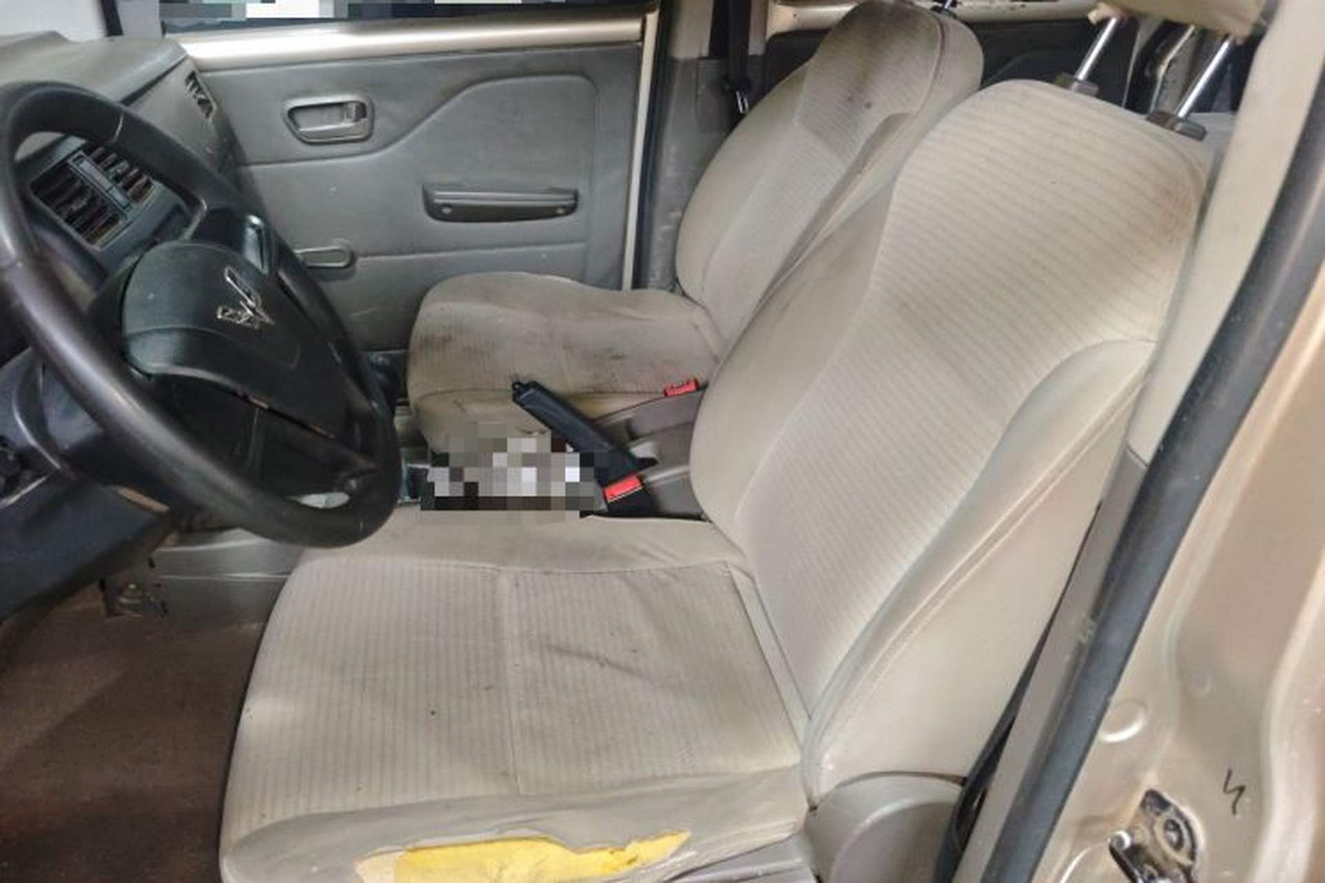 Used Wuling Rongguang V 2018 1.5L Practical Version Left Front Seat