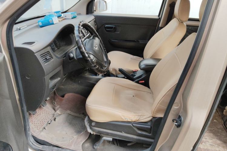 Used Wuling Rongguang V 2018 1.5L Standard Version Left Front Seat