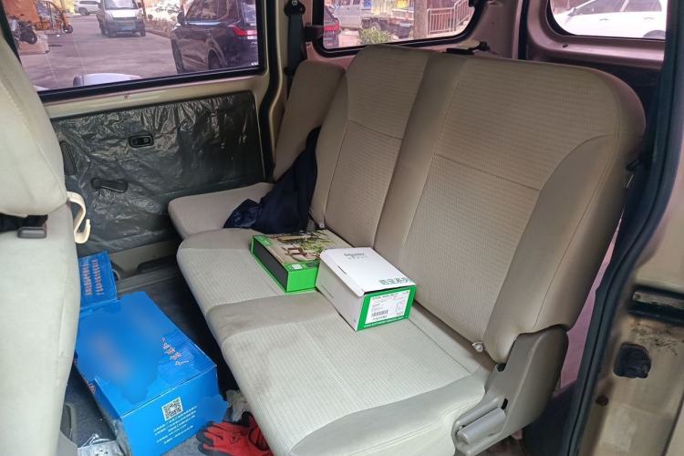Used Wuling Rongguang V 2018 1.5L Standard Version Left Rear Seat