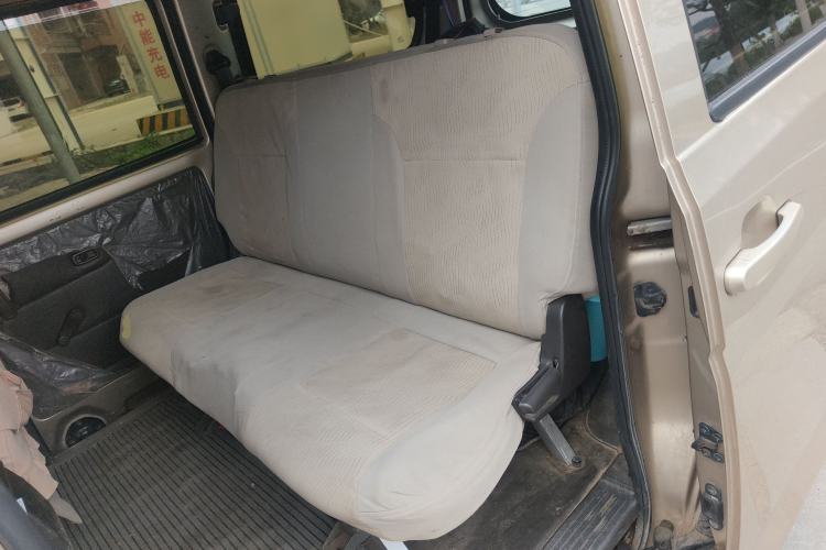 Used Wuling Rongguang V 2018 1.5L Standard Version Left Rear Seat
