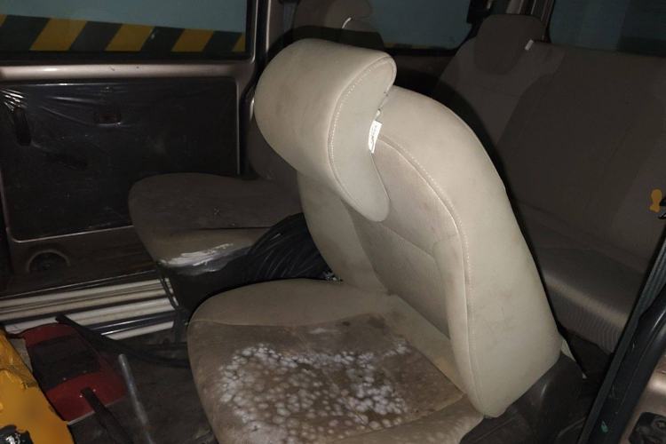 Used Wuling Rongguang V 2018 1.5L Practical Version Left Rear Seat