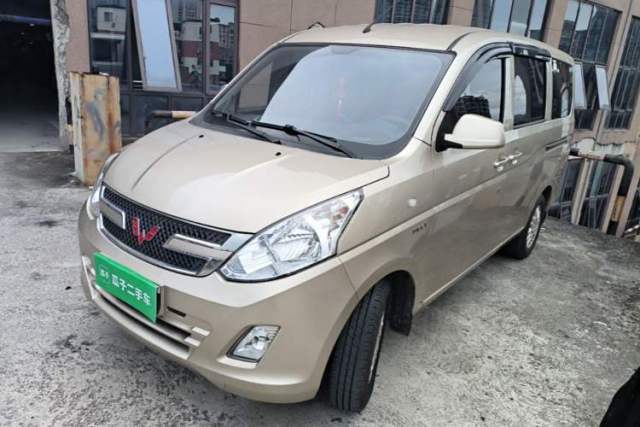 Wuling Rongguang V 2018 1.5L Standard Version с пробегом