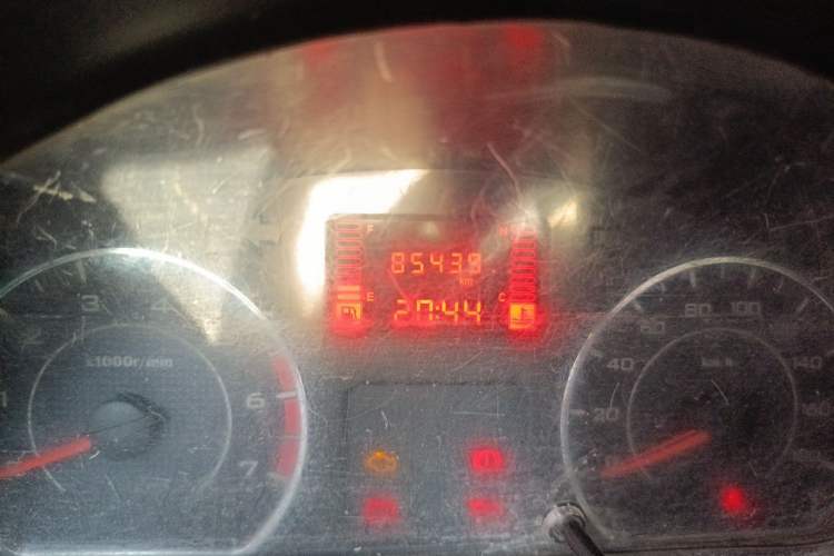 Used Wuling Rongguang V  Odometer Close Up