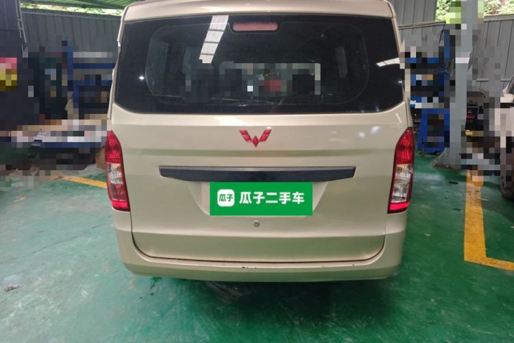 Used Wuling Rongguang V 2018 1.5L Practical Version Rear