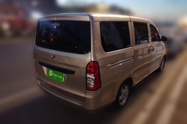 Used Wuling Rongguang V 2018 1.2L Practical Model Rear Right 45 Deg