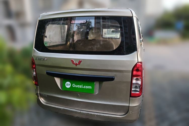 Used Wuling Rongguang V 2018 1.5L Standard Version Rear
