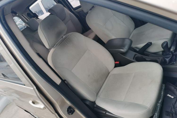 Used Wuling Rongguang V 2018 1.5L Standard Version Right Front Seat
