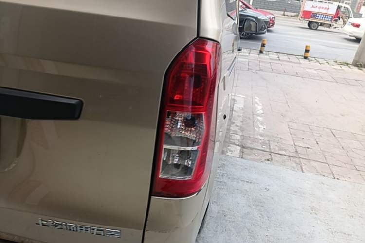 Used Wuling Rongguang V 2018 1.5L Practical Version Right Rear Taillight