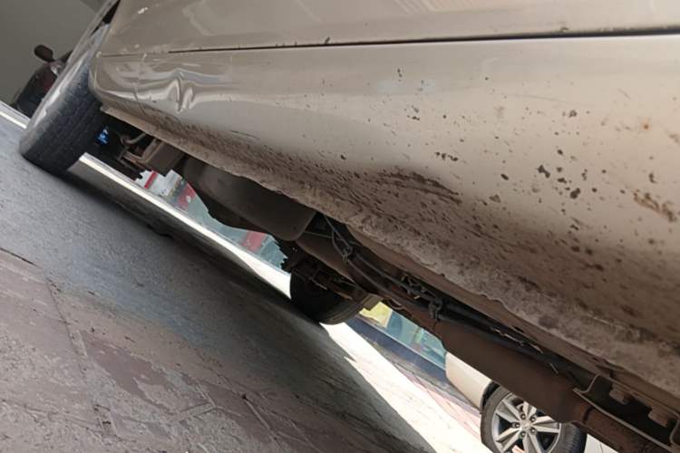 Used Wuling Rongguang V 2018 1.5L Practical Version Right Side Sill