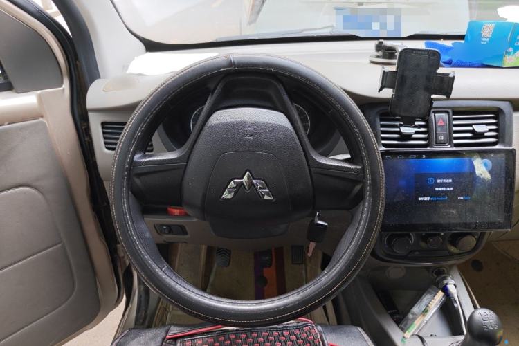 Used Wuling Rongguang V 2018 1.2L Practical Model Steering Wheel
