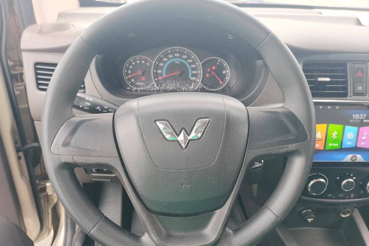 Used Wuling Rongguang V 2018 1.5L Standard Version Steering Wheel