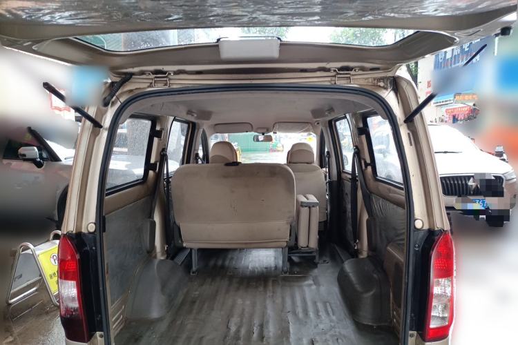 Used Wuling Rongguang V 2018 1.5L Practical Version Trunk