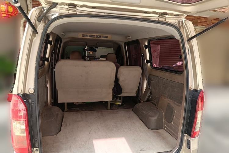 Used Wuling Rongguang V 2018 1.5L Standard Version Trunk